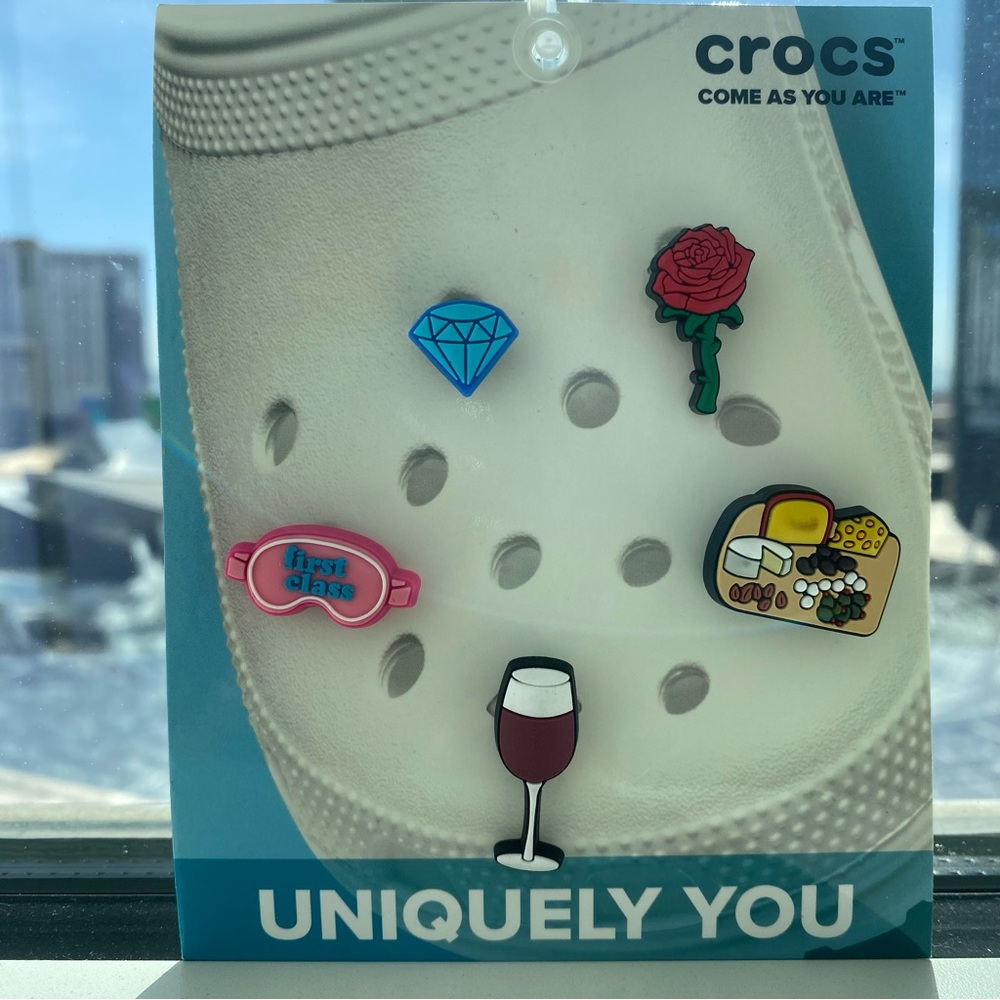CROCS JIBBITZ CHARM - LADIES NIGHT 5 PACK SET
